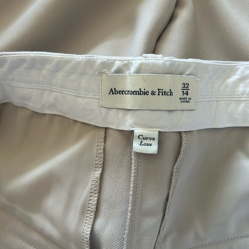 Abercrombie & Fitch Cream Trousers - Picture 8 of 9